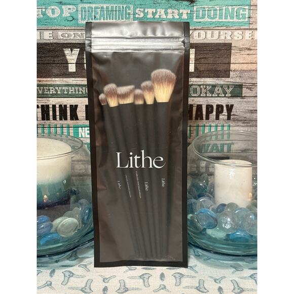 Lithe Beauty Everyday Brush Set - Picture 1 of 3